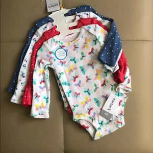 Carter’s 4-pack Polka Dots Bodysuits